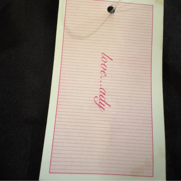 Love…Ady Pencil Skirt - Picture 4 of 5